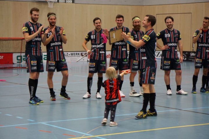 «Stängeli» im Züricher Oberland Derby