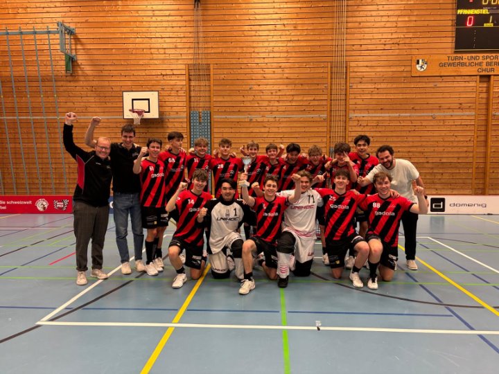 Souverän zum Gruppensieg Souverän zum Gruppensieg