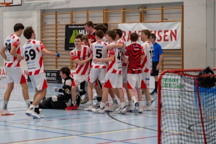 Die U21-Junioren nach denkwürdigem Abend in den Aufstiegsspielen Die U21-Junioren nach denkwürdigem Abend in den Aufstiegsspielen